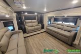 2023 Jayco Pinnacle 38FLGS - RV Dealer Ontario
