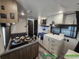 2025 Jayco Jay Flight SLX 211MB - RV Dealer Ontario