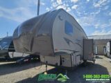 2014 Rockwood Signature Ultra Lite 8289WS - RV Dealer Ontario